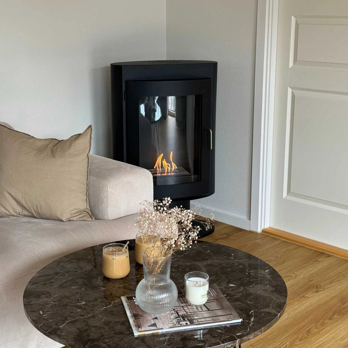 ScandiFlames Trenton Pedestal Bioethanol Stove detail view
